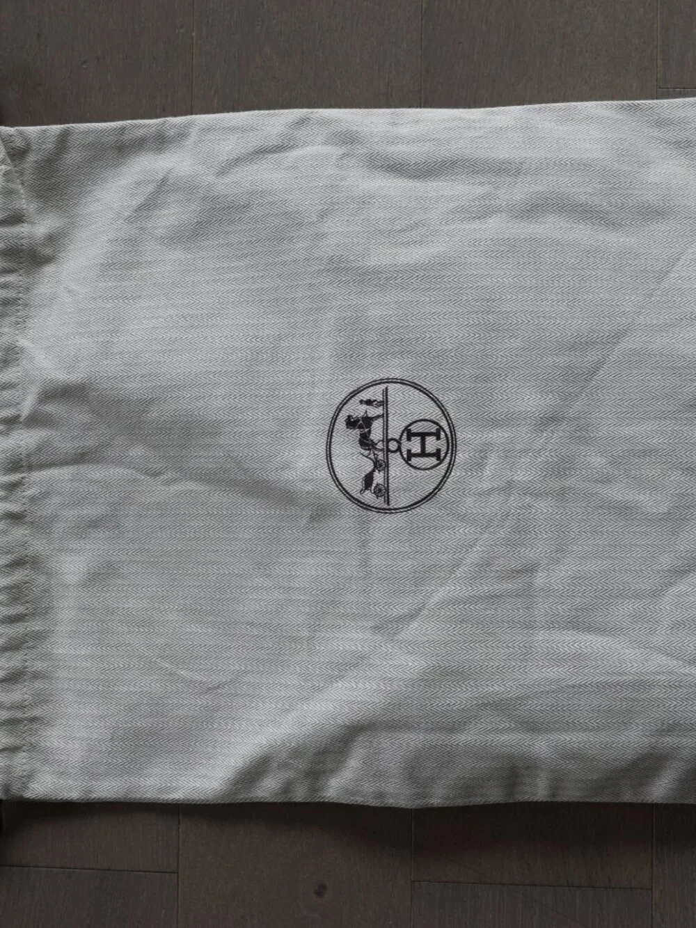 Hermes "Berlines Bayadere" Beach Dress - Picture 11 of 15